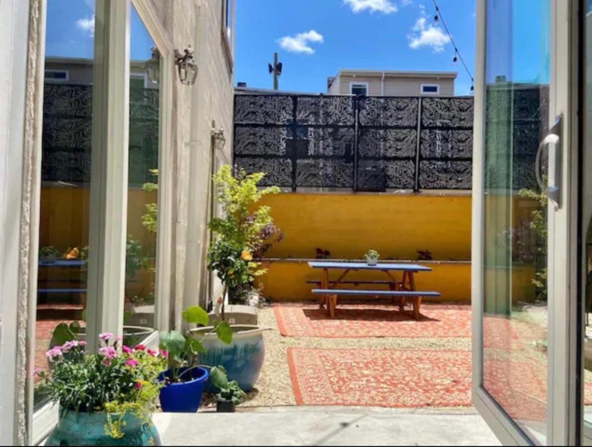 Apartamento Spacious Oasis - Parking, Private Patio & Roofdeck *